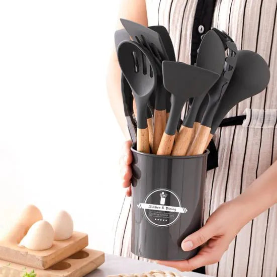 Wooden Handle Premium quality luxury Non-stick silicon spoon 12Pcs/Set Wooden Handle Silicone Kitchen Utensils With Storage Bucket High