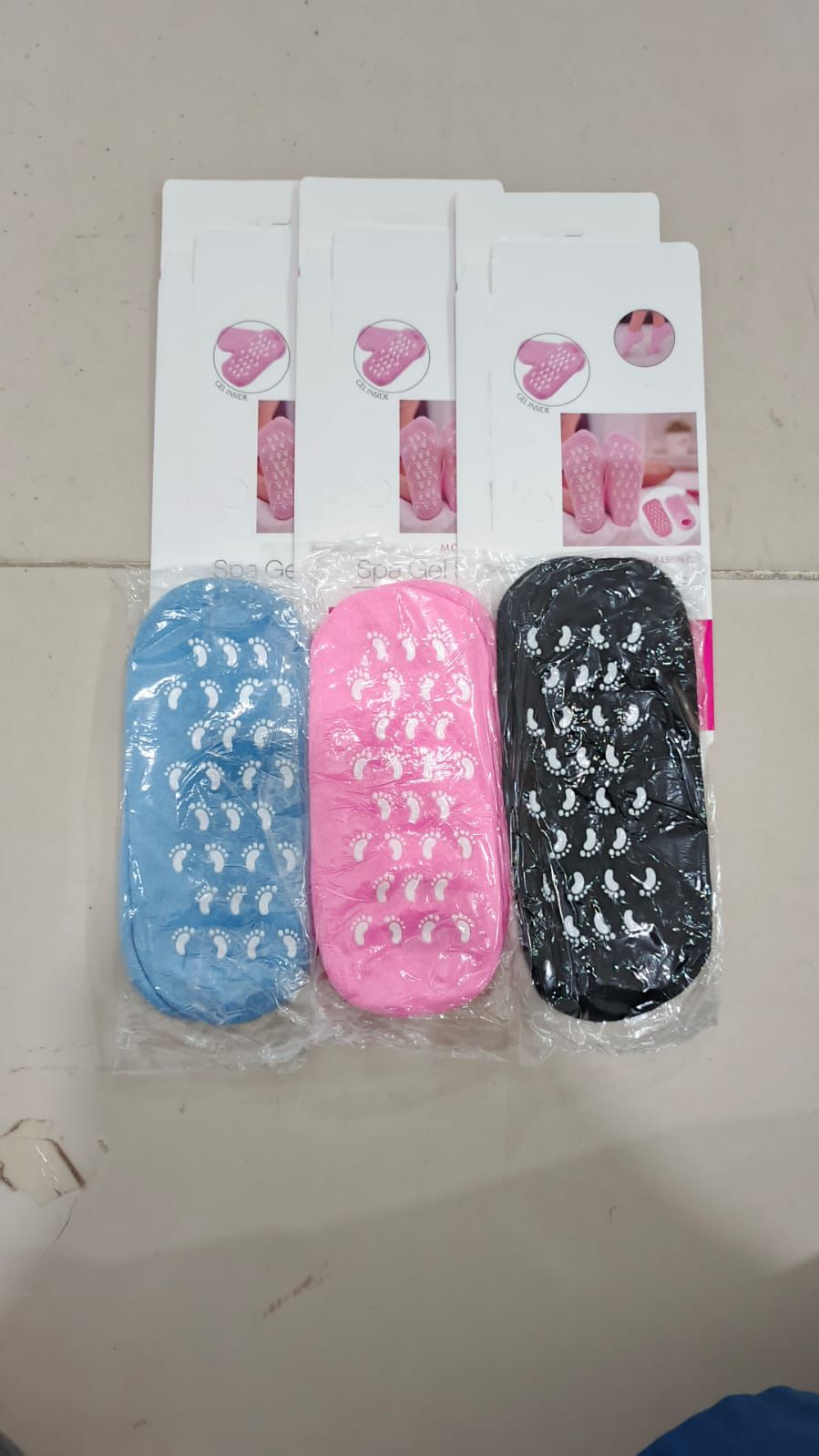 Silicone Moisturizing Socks – Soft, Smooth & Crack-Free Heels